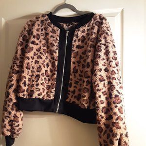 Leopard Print Zip Up Sherpa Jacket